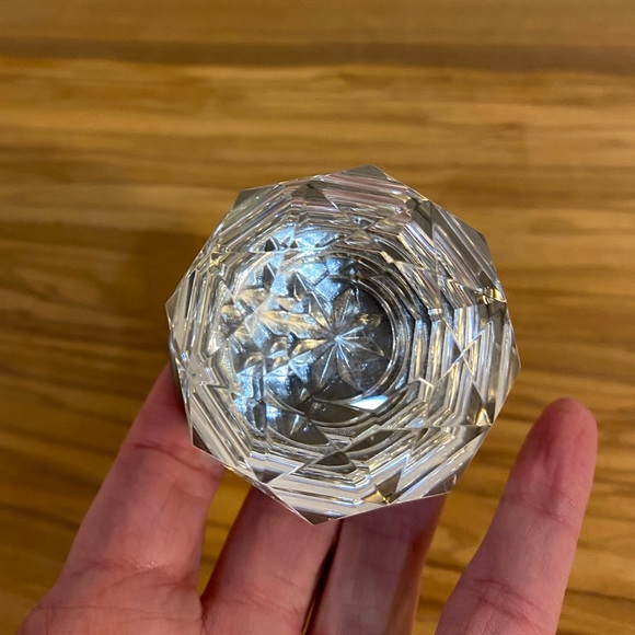 Beautiful-Stand Out Knob-Drawer-cabinet - Picture 6 of 13